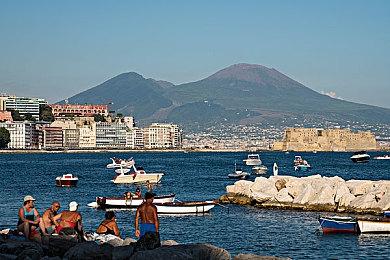 《心灵杀手：复刻版》与原版13分钟新对比 新光照系统很强